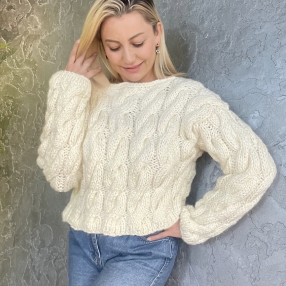 NWT Clara&Felix hand made cableknit chunky sweater